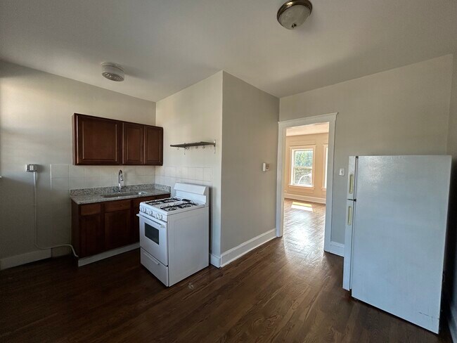 Building Photo - 2659 N Spaulding Ave
