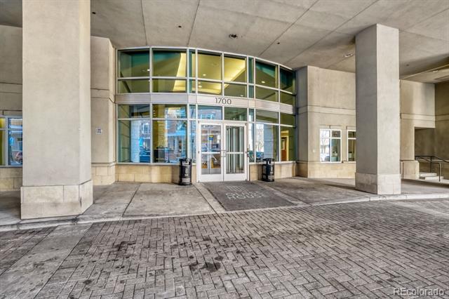 Foto del edificio - 1700 Bassett St