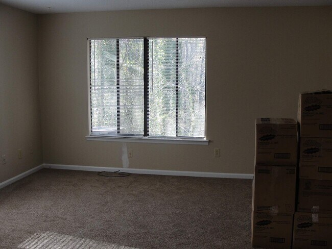 Building Photo - 36 Cobblestone Creek
