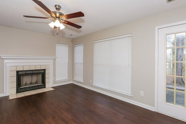 Foto del edificio - 14133 Southbridge Forest Dr