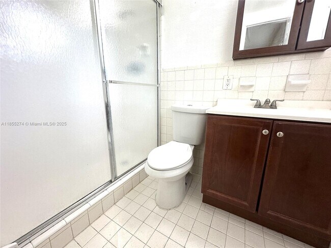 Foto del edificio - 5420 NE 22nd Terrace