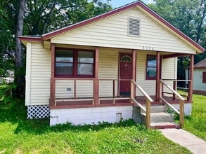 Building Photo - 4736 Gaynor Ave