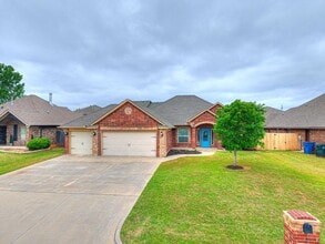 Building Photo - 2121 Mill Creek Way