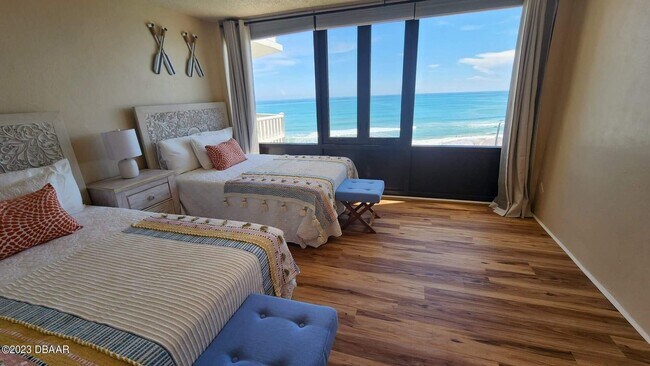 Building Photo - 3580 S Ocean Shore Blvd