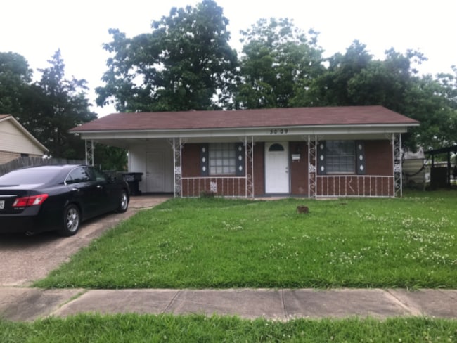 Building Photo - 3009 Gaines St