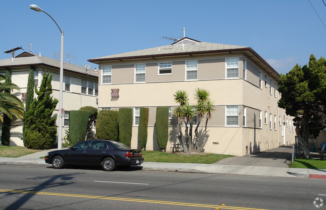 Primary Photo - 431 E Chevy Chase Dr