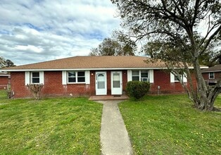 Building Photo - 2008 Plow Ln