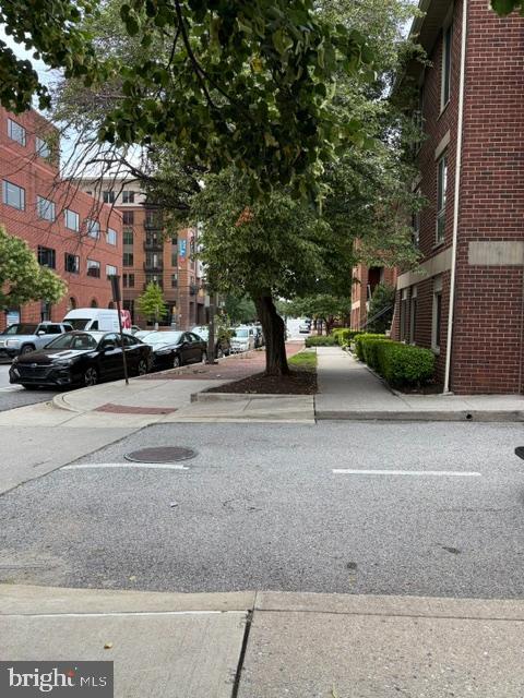Building Photo - 516 S Charles St