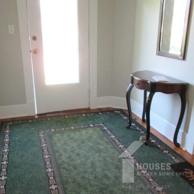 Building Photo - 11 Cateechee Ave Apt 4