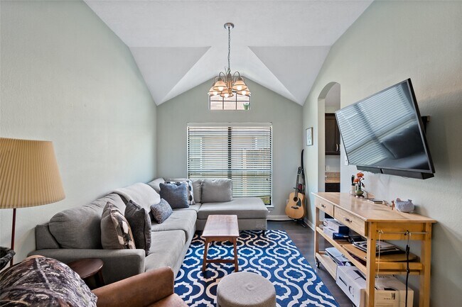 Building Photo - 2071 Mountain Wind Loop
