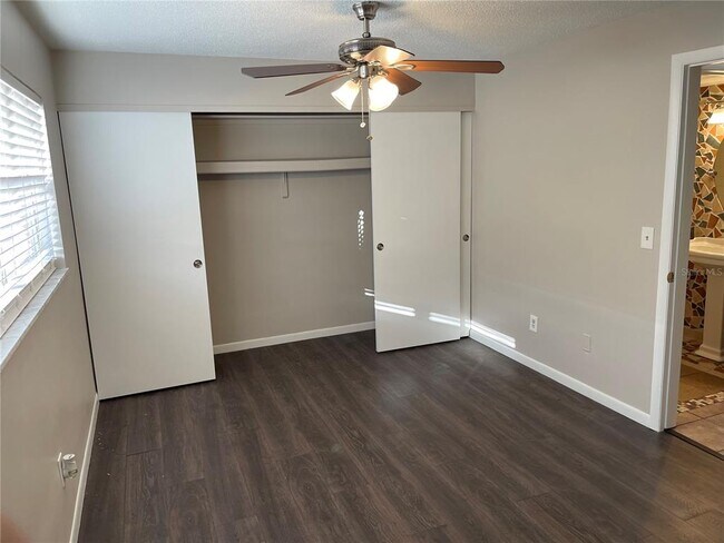 Foto del edificio - 724 Heritage Ln