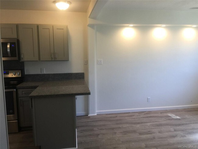 Building Photo - 98-1394-1394 Hinu Pl