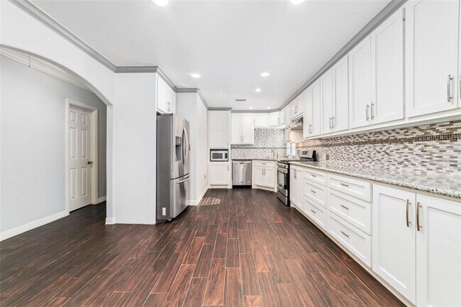 Building Photo - 5012 Irvington Blvd