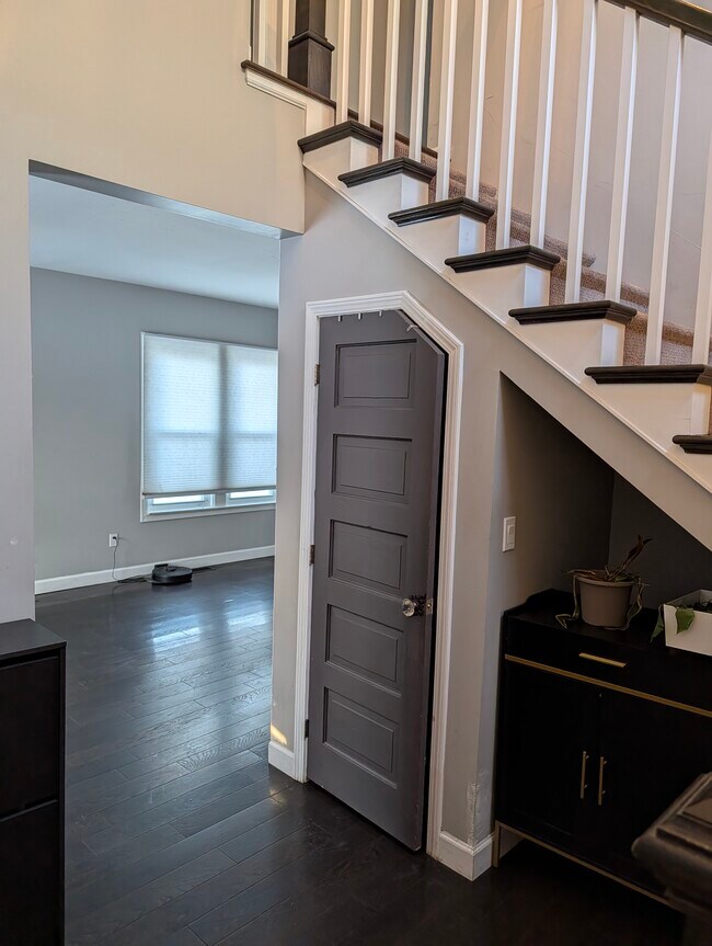 Foto del edificio - 634 Hancock Ct