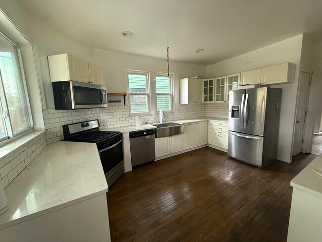 Foto del edificio - 3788 Burns Ave