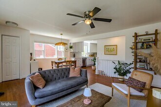 Building Photo - 3104 Gumwood Dr