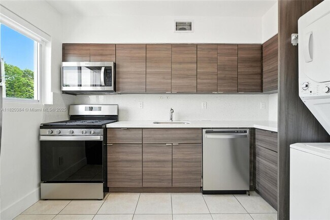 Foto del edificio - 732 82nd St