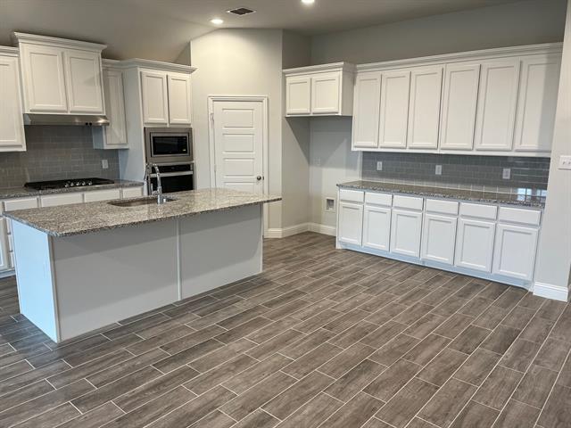 Building Photo - 3704 Heather Meadows Dr