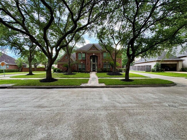 Building Photo - 3719 Emerald Falls Dr