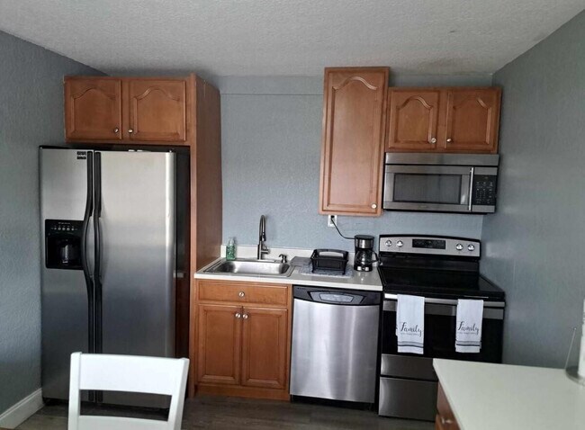 Foto del edificio - 740 SW 10th St