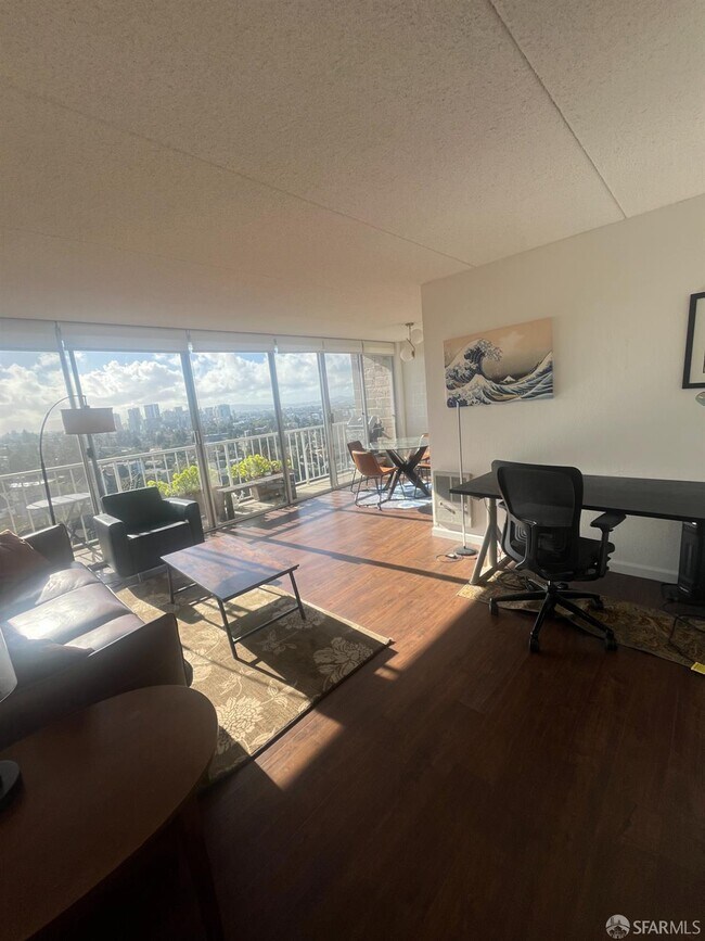 Foto del edificio - 1 Kelton Ct