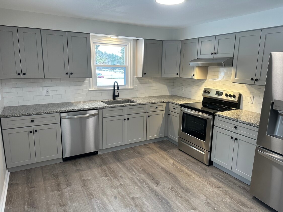 Primary Photo - 1444 Stafford Rd