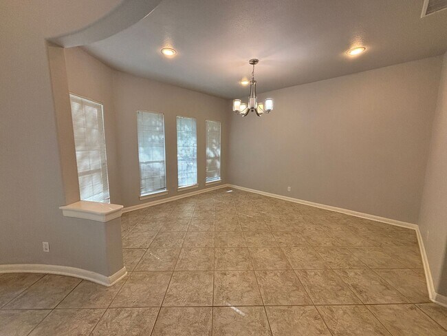 Building Photo - 15903 Lofty Heights