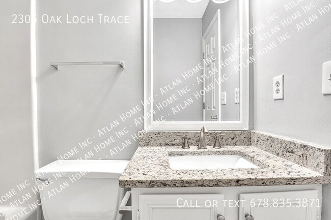 Building Photo - 2305 Oak Loch Trace