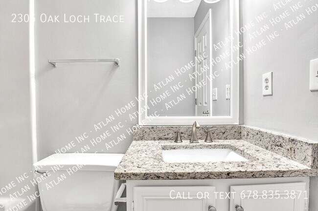 Foto del edificio - 2305 Oak Loch Trace