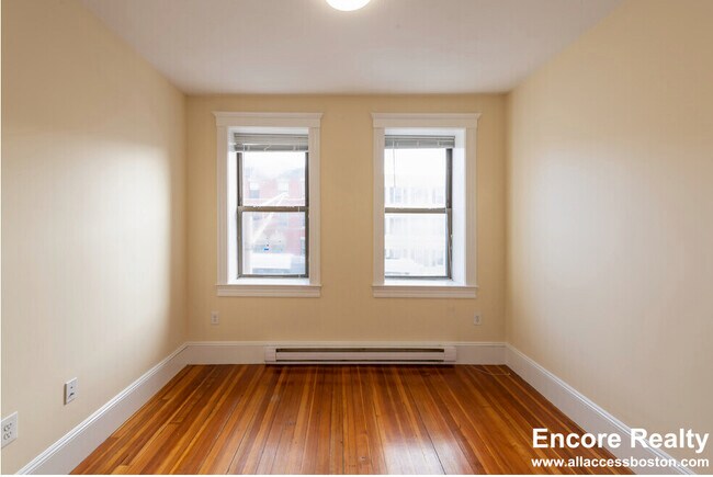 Foto del edificio - 887 Huntington Ave