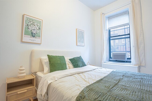 Foto del edificio - 238 E 82nd St