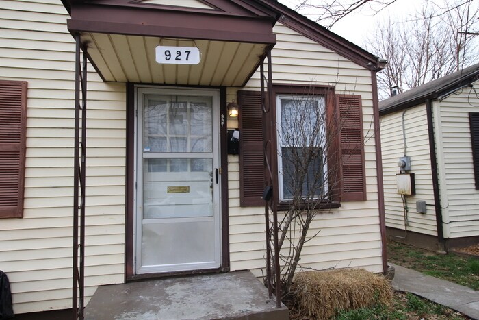 Primary Photo - updated 1 bedroom house for rent