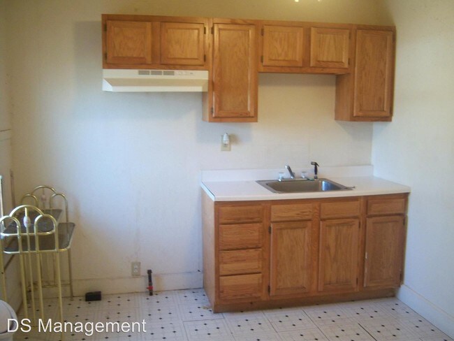 Building Photo - 2 br, 1 bath House - 6339 Albertine