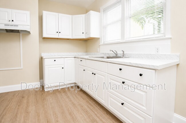 Foto del edificio - 2612 E 19th St
