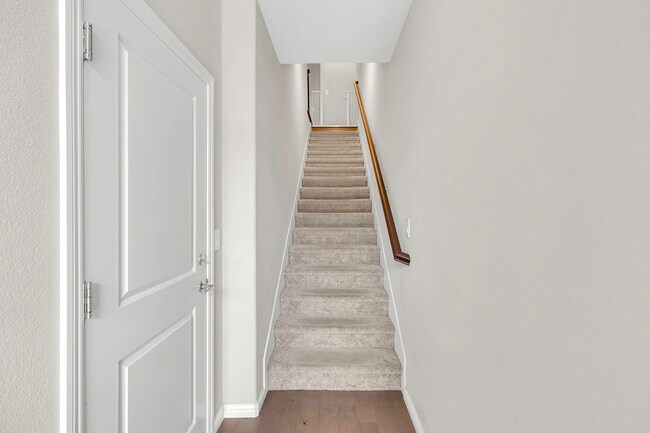 Foto del edificio - 37335 Duckling Ter