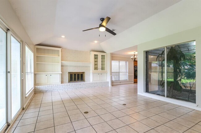 Foto del edificio - 25202 Tuckahoe Ln