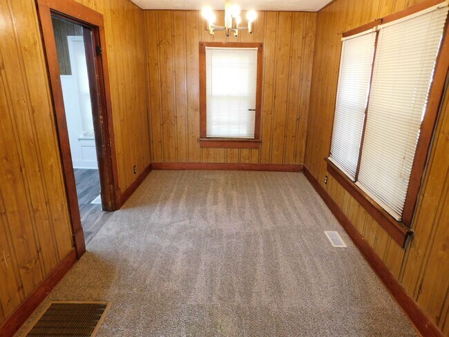 Foto del edificio - 625 N Taylor St