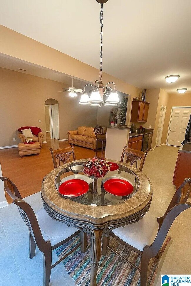 Foto del edificio - 191 Gardenside Dr