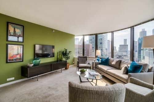 Foto del edificio - 300 W Ontario St