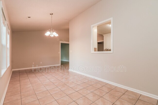 Building Photo - 108 Robert Dr