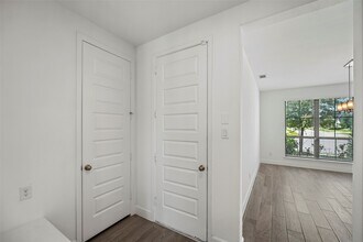 Building Photo - 28946 Parker Ridge Dr