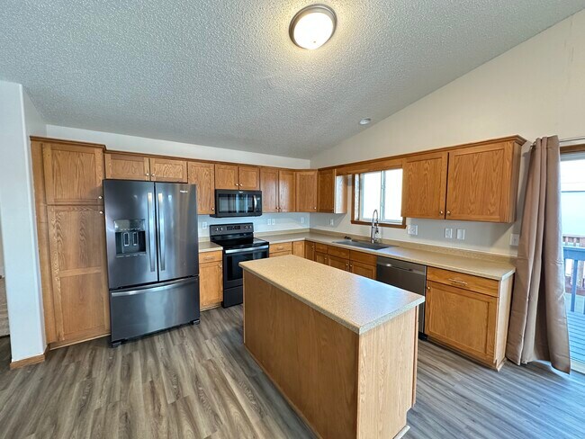 Foto del edificio - 4743 Harvest Dr S