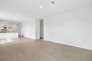 Foto del edificio - 905 Silver Buckle Ln