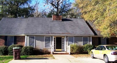 Building Photo - 2304 Jim Stokes Ct