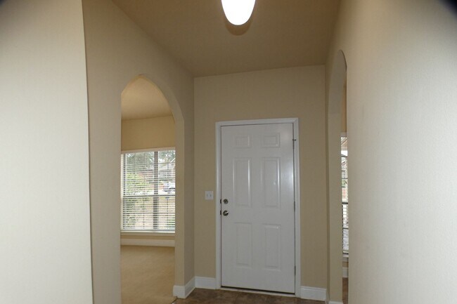 Building Photo - 3-Bedroom Home + Office/Flex Space