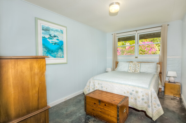 Second bedroom with Queen size bed - 66 -1657 Kohala Mountain Road