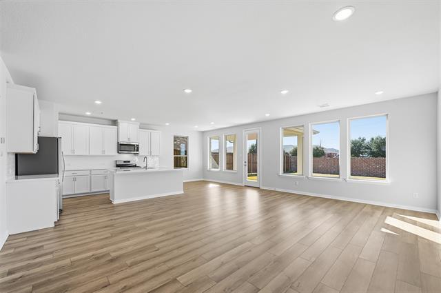 Building Photo - 1126 Redcoat Dr