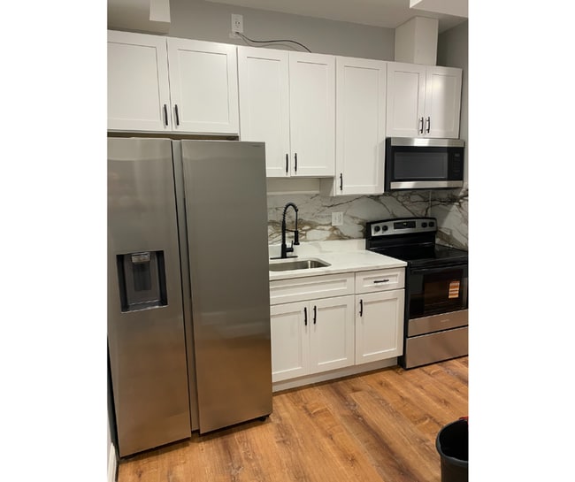 Building Photo - 511 N Pulaski St