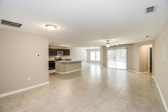 Foto del edificio - 9062 Open Field Rd, Jacksonville, FL