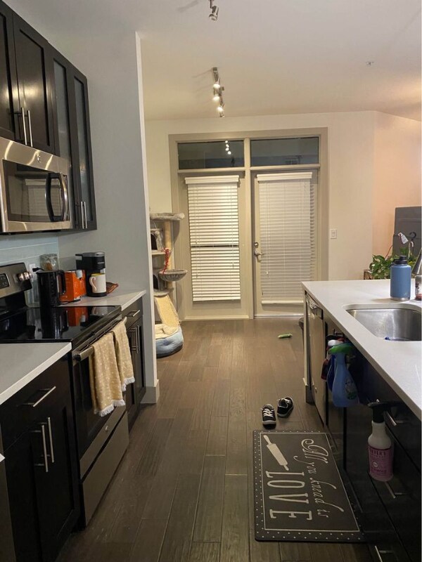 Foto del edificio - 4690 S Lakeshore Dr